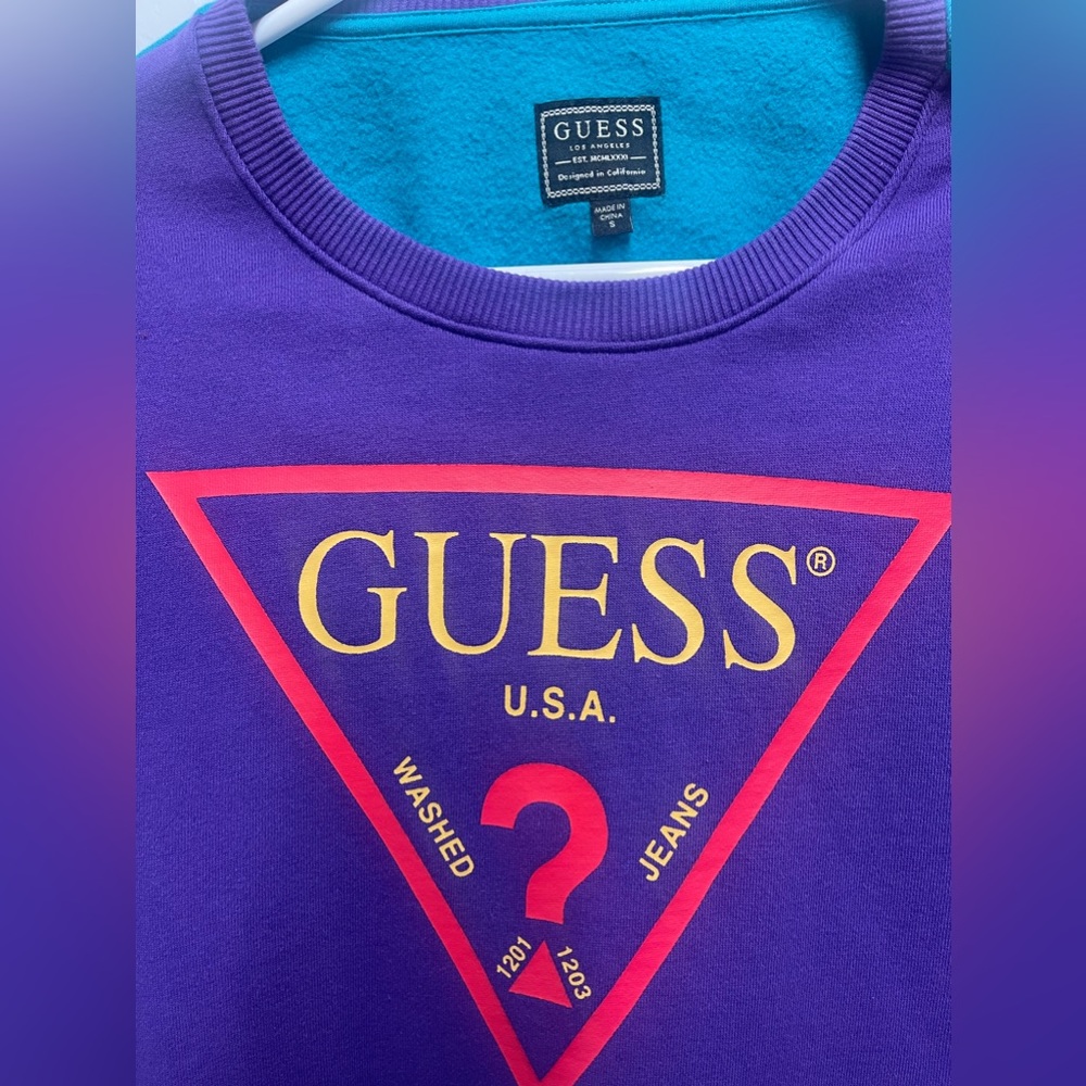 Guess Crewneck - Picture 2 of 3